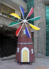 广州金马供应风车工艺品 风车圆雕 装饰雕塑 凉亭 玻璃钢雕塑